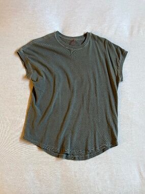 Le Bon Shoppe Ease Tee